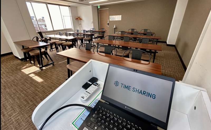 【約40㎡の使いやすい会議室】