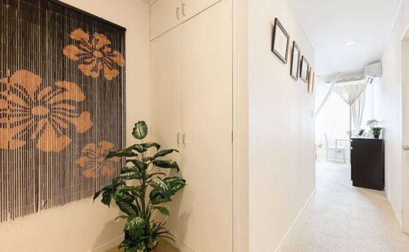 15m²。最大収容人数3名様。2名様着席可能です