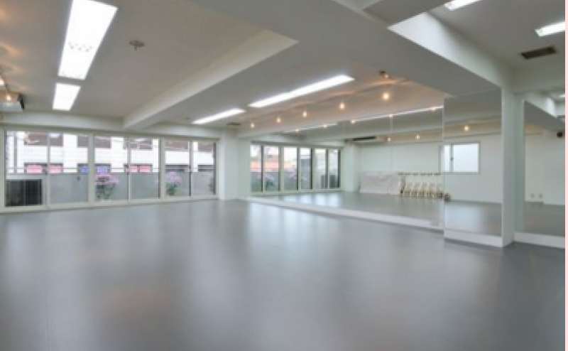 レンタルスペース 東京　国立　立川　国分寺　ダンススタジオ　レンタルスペース　ママ会　撮影　教室　体操　レンタルスタジオ