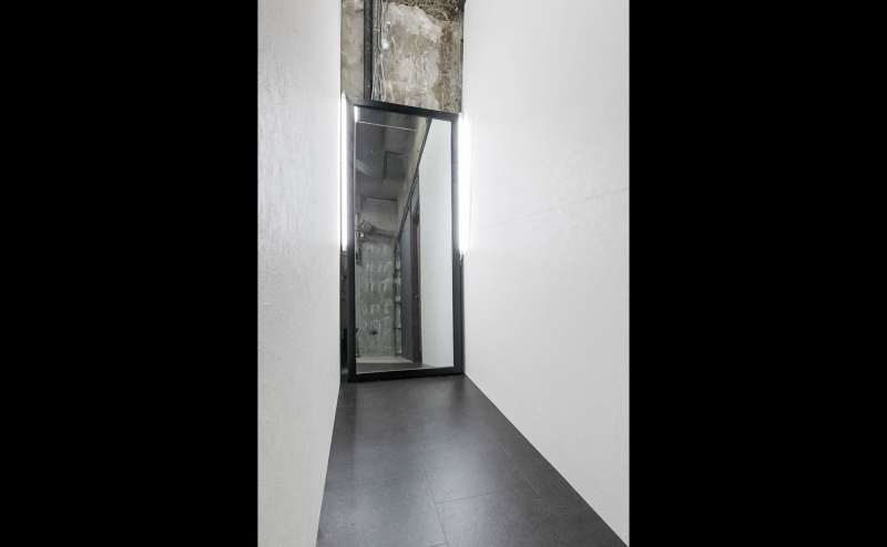 フィッティング/メイクルームあり