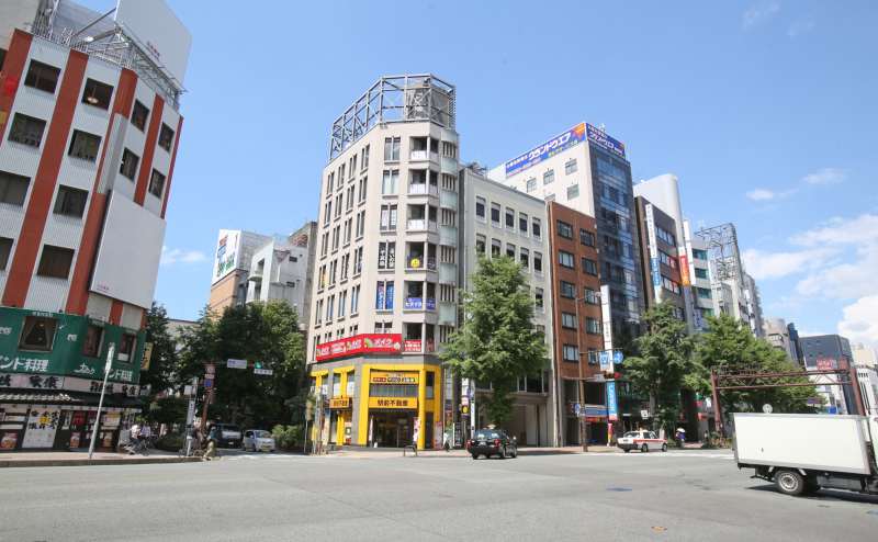 福岡の天神駅すぐみんなの貸会議室 天神西通り北店 801会議室