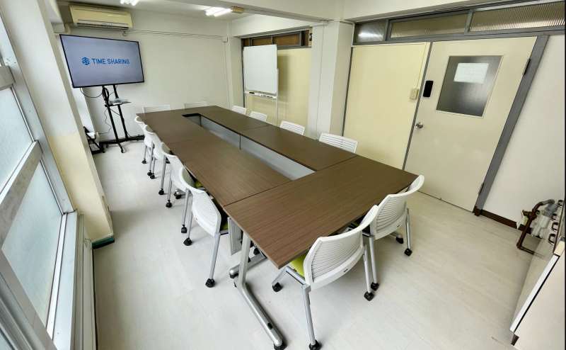 【12名着席可能・常識の範囲内なら盛り上がってもOK！（※ルールあり）な貸し会議室です♪】 - TIME SHARING 秋葉原 和泉ビル202の写真