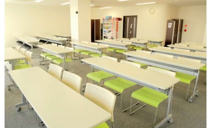 女性に人気！大きな窓からの明るい自然光が特徴です