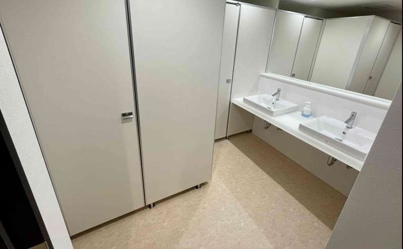 【女性トイレ（個室×2）】 - TIME SHARING 新宿御苑前 壱丁目参番館8Aの写真