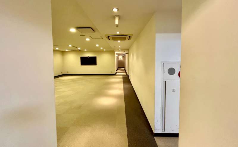 【共用部を左折し真っすぐお進みください】 - TIME SHARING 銀座 旗ビル roomKの写真