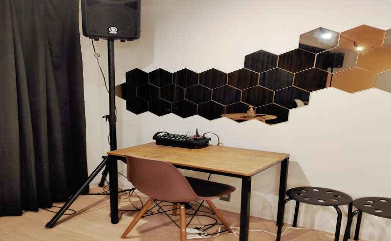 オーディオは迫力の音。ヤマハPAシステム。オプションでマイク等もご利用頂けます。