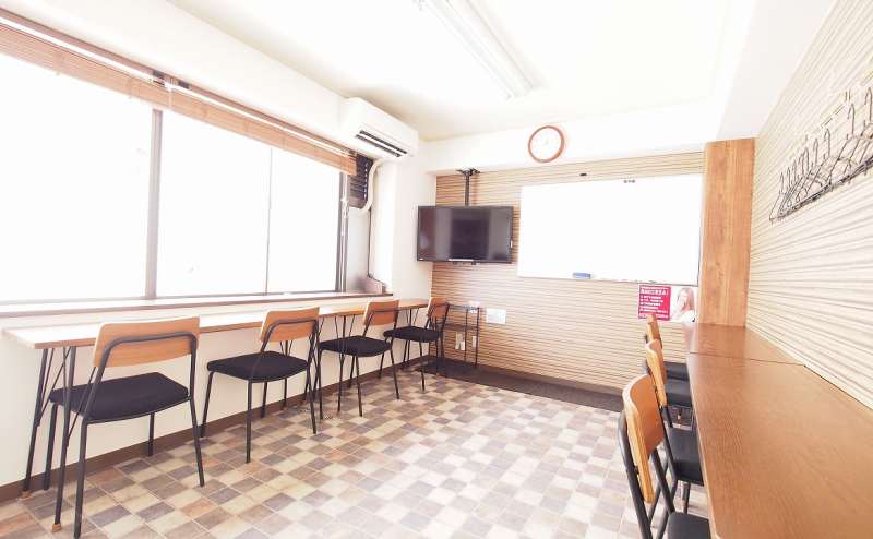 試験や軽作業向けレイアウト