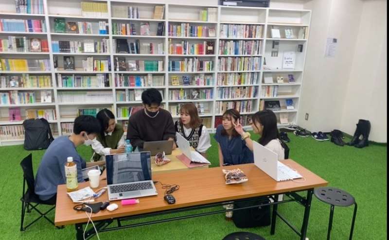 定期的なプログラミング教室の会場としても使っていただいています！
