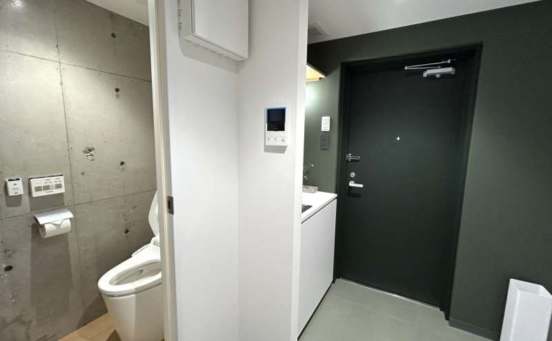 【室内に流しやトイレがございます。】