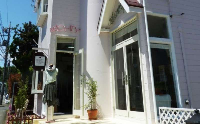 【都筑ふれあいの丘駅】駅から徒歩10分 1時間500円 １０㎡ 格安 無料Wi-Fi 明るくておしゃれ 路面で店舗向き プチ起業 展示 事務所 テレワーク 2Fあり / Mighty House 1F