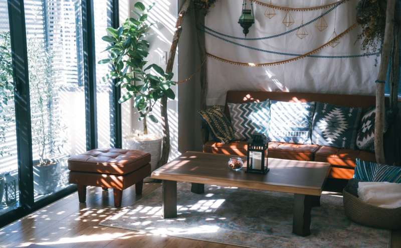 木漏れ日のような日差し