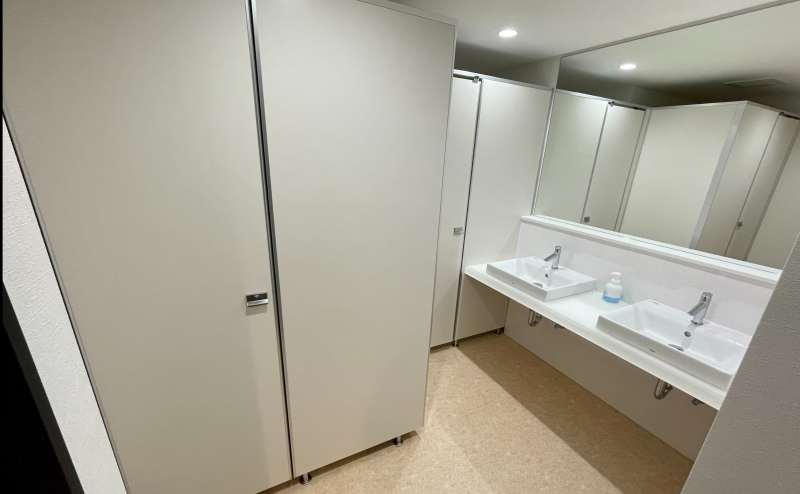 【女性トイレ（個室×2）】 - TIME SHARING 新宿御苑前 壱丁目参番館8Bの写真