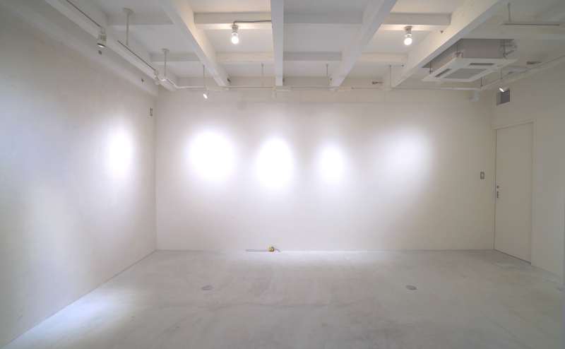 地下鉄「丸太町」駅徒歩８分！色を基調としたアートスペースです！梅屋アートスペース