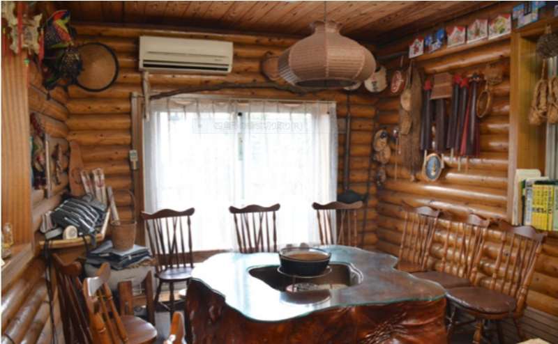 バーベキュー小屋です 木のぬくもりが優しい雰囲気です