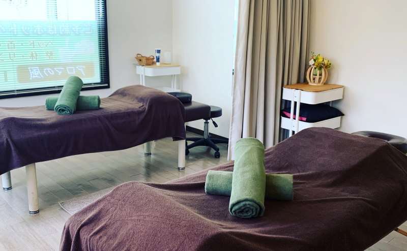 写真奥、窓際が【ベッドA】、手前が【ベッドB】です。こちらでは【ベッドB】の予約ができます