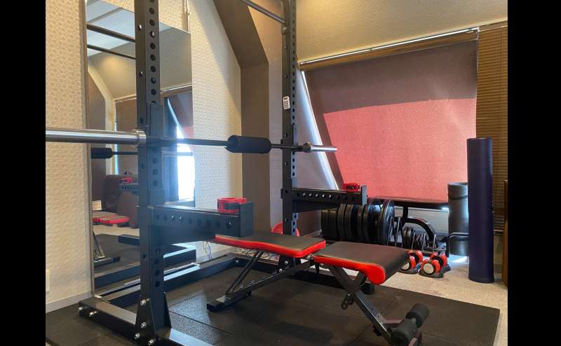 【新富町駅より徒歩2分】パーソナルトレーニング/完全個室/機材完備/PREMIUM LIFE FITNESS東銀座5F