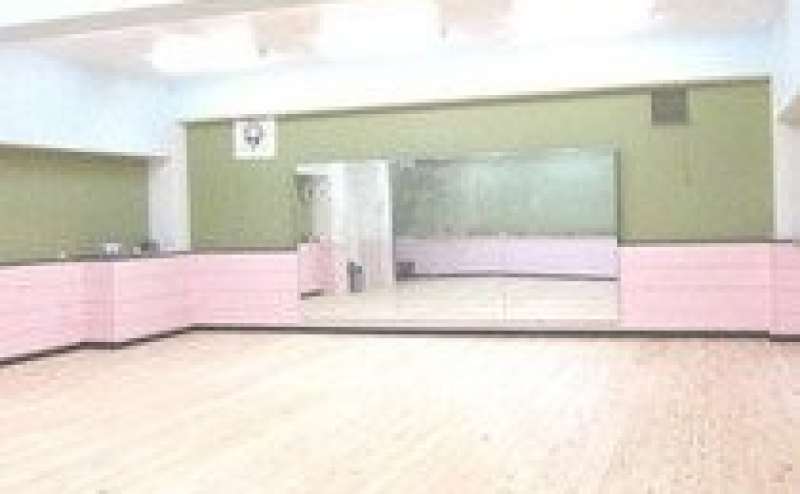 見学受付いたします　お気軽にお問い合わせください。殺陣やベール練習などにもご利用いただけます