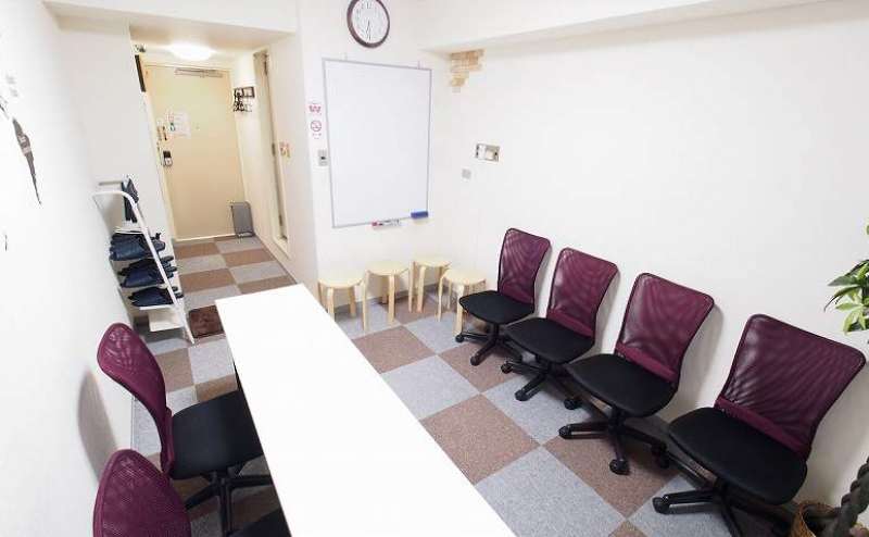 企業面接、面接練習用レイアウトです。