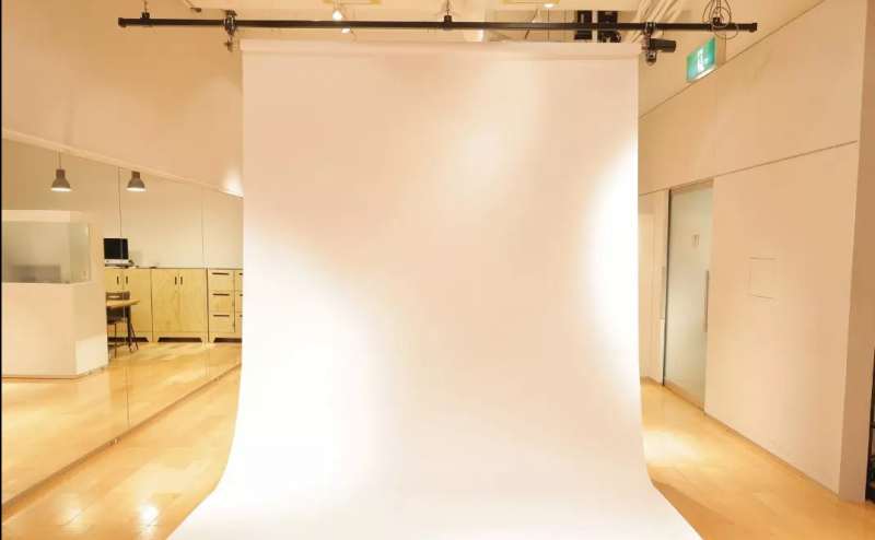 撮影機材一式を格安オプションにてレンタル中。平日1時間以内ならロケハンも無料です。お問い合わせください