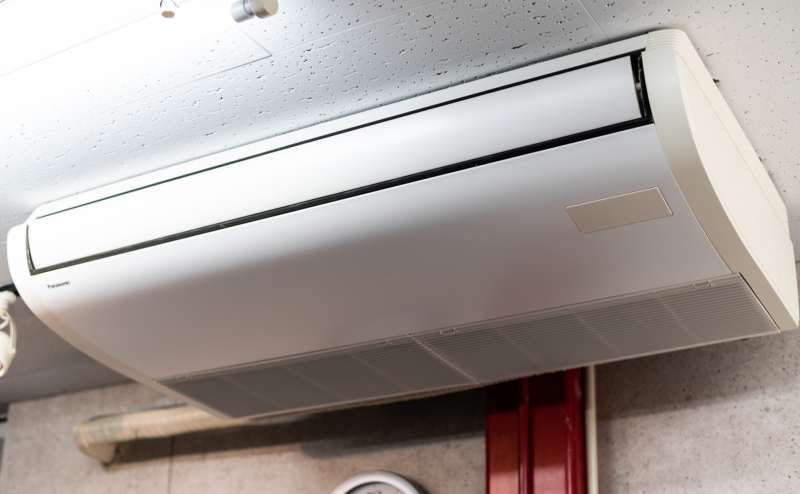 ハイパワー業務用冷暖房で快適にご利用いただけます