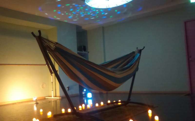 ハンモックでリラックスはいかがですか？備品の貸し出しがあります