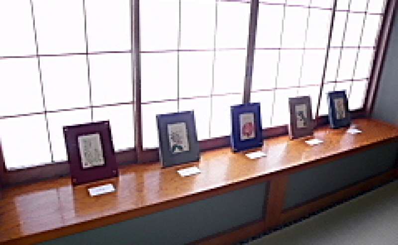 和室　小品も展示できる出窓