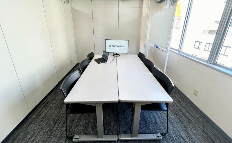 【対面で着席できるので、会議や打ち合わせにオススメです】 - TIME SHARING 新宿9Bの写真