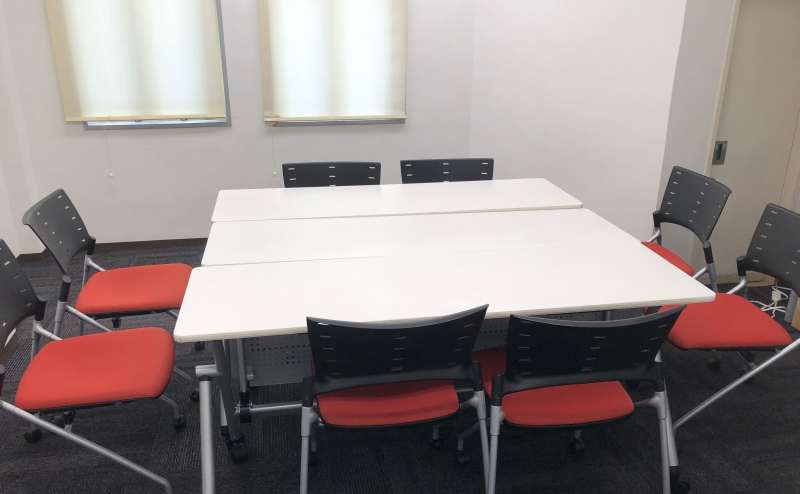 会議や打ち合わせに！ホワイトボードで議事をまとめるのにも使えます。