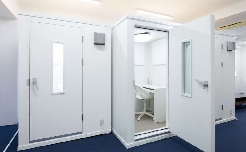 ソロワークを快適に過ごせる貸し会議室まとめ