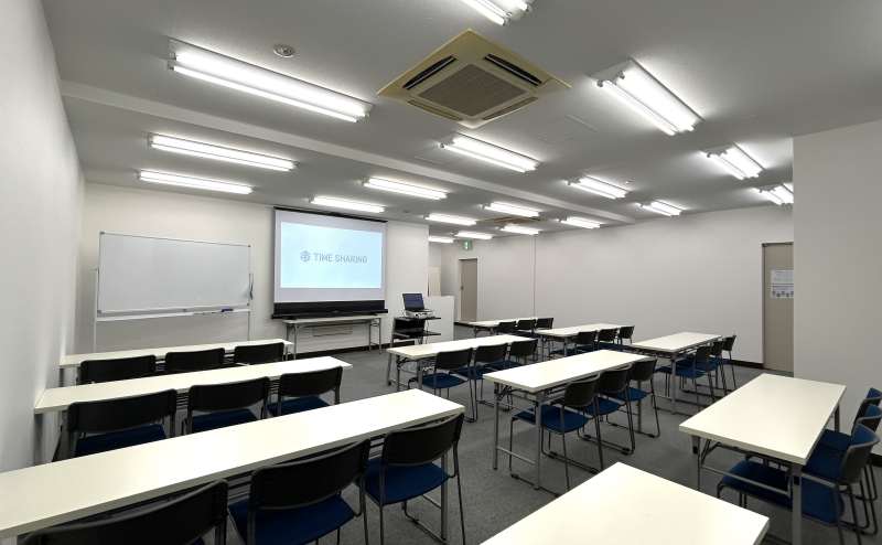 【スクール形式で30名着席可能です！】