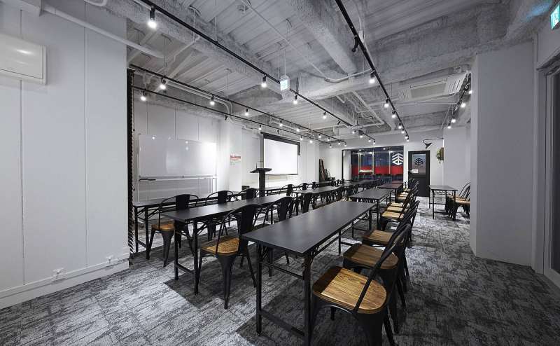 スクール形式 - TIME SHARING 五反田Ⅰプラザスクエアビルの写真