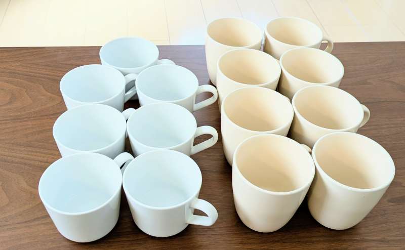 こちらの食器をご用意しております。