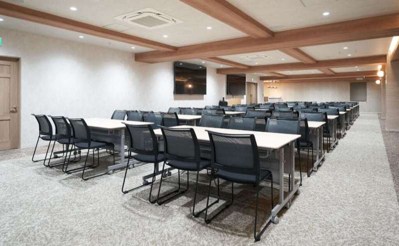 【島型レイアウト】- TIME SHARING 新橋駅前4F（銀座口） の写真