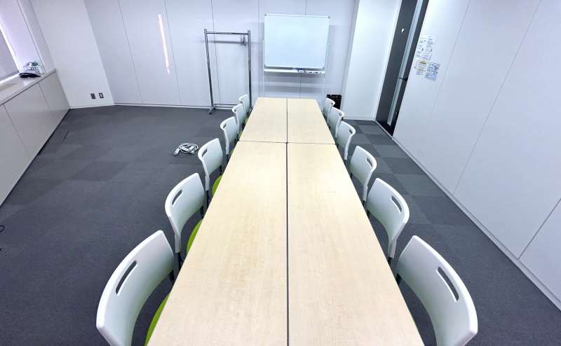 【営業時間：08:00～19:00　※12階は土日祝もご利用可能です！】