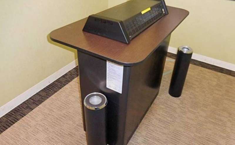 ホールは禁煙ですが、建物内に喫煙所がございます