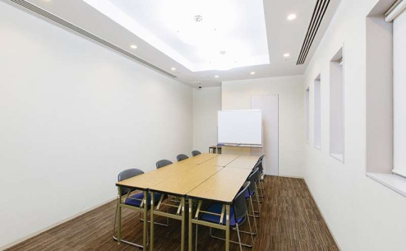 【阪急梅田駅徒歩4分・地下鉄御堂筋線中津駅徒歩2分】駅近 フルサポート付き ホテル内会議室 格安 サービス料不要 窓あり 最大収容22名 感染症対策/しんく/ハートンホテル北梅田