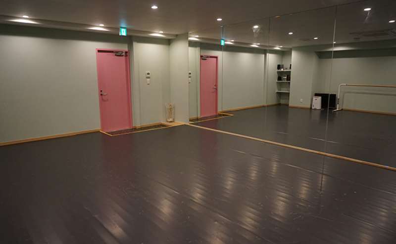 東京　池袋から二駅　西武池袋線東長崎駅から1分　レンタルスタジオアーマーズグリーンドア