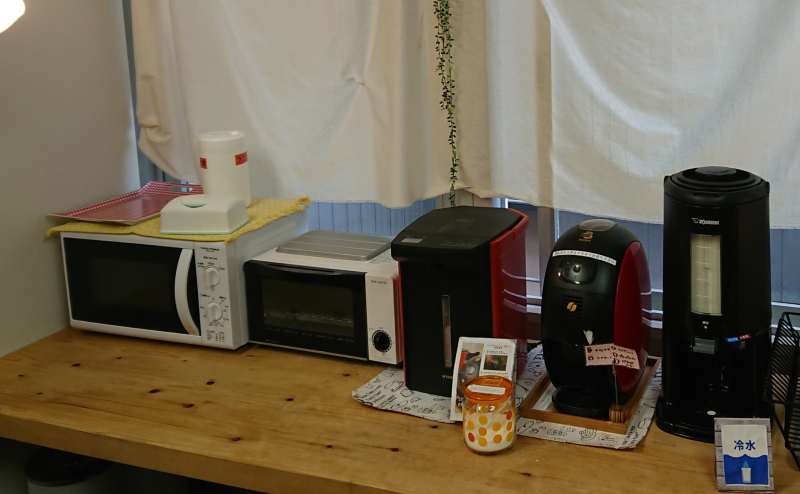 コーヒー・お茶・お水は無料で飲み放題！