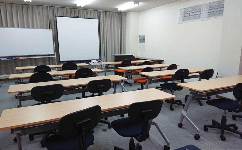 徳島駅近くのレンタルスペース、貸し会議室、レンタルサロンのリヴィング・ラボとくしま