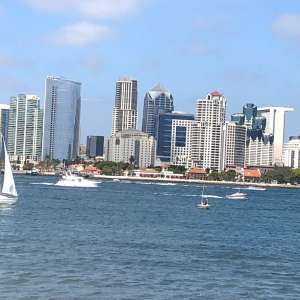 【目白駅徒歩3分！20名利用可】 周辺施設多数充実 閑静な住宅街 シンプルで清潔感あふれる多目的スペース ホワイトボード、プロジェクター、キッチン