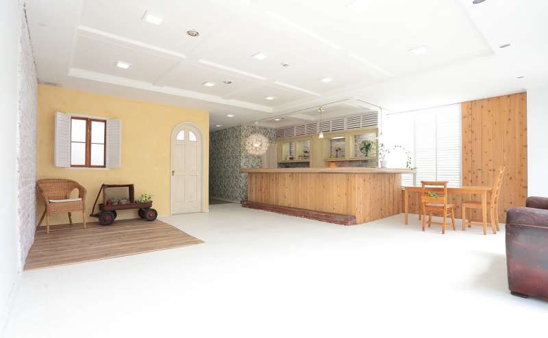 レンタルスペース 東京　品川区　戸越　白を基調にしたナチュラル系スタジオ