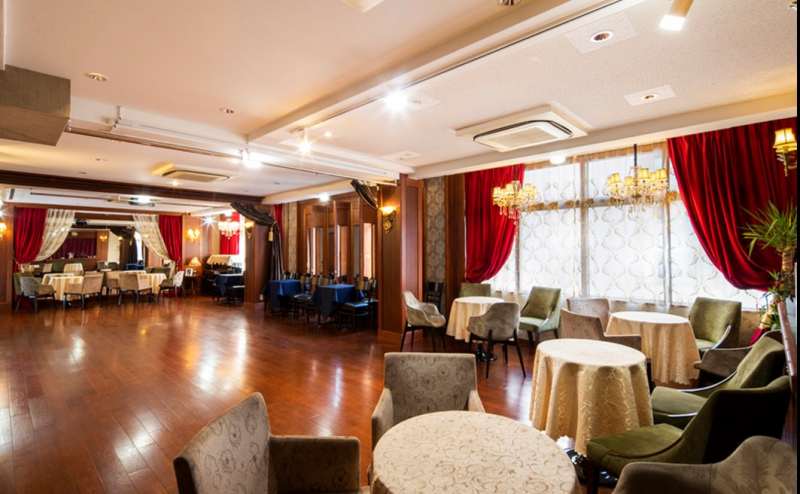 【銀座駅徒歩２分】クラシカルでエレガント 147㎡で広々 最大110名 着席80名 パーティー セミナー ダンスなど多目的に使える 楽器演奏 ケータリング可 / 銀座リベルタンゴ スタジオ＆サロン