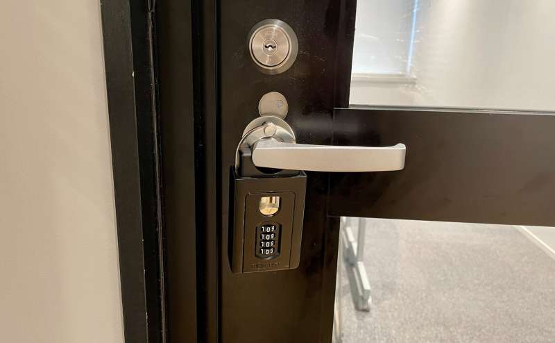 ドアノブのキーボックスから鍵を取出してご入室ください】 - TIME SHARING 六本木 第6DMJビル 4Cの写真