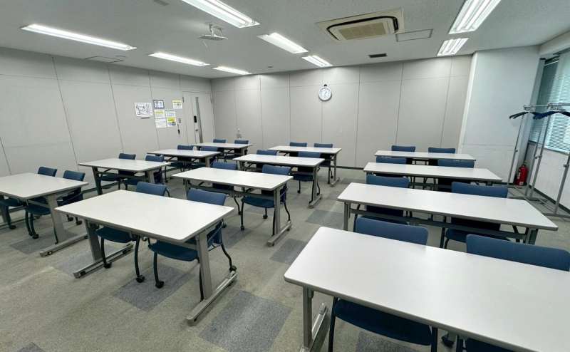 【スクール形式で24名着席可能です！】