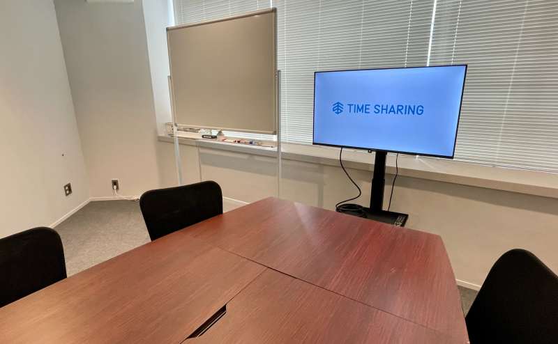 【ホワイトボードやモニターなど室内の備品は全て無料でお使いいただけます】 - TIME SHARING 六本木 第6DMJビル 4Dの写真