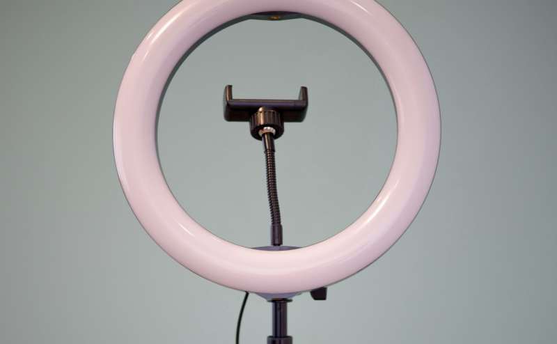 撮影用リングライトもあります。