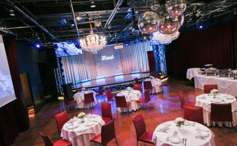 レンタルスペース 【グランデ渋谷】渋谷最大級のステージ完備★音響・照明設備もライブ会場レベル！