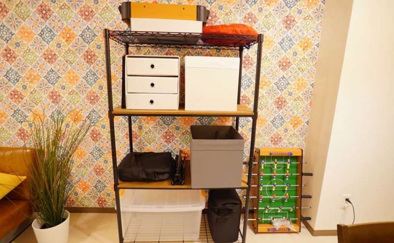 有料オプションのプロジェクターや文房具などを収納しているスペースです。ご利用後は元に戻していただきますようお願いいたします