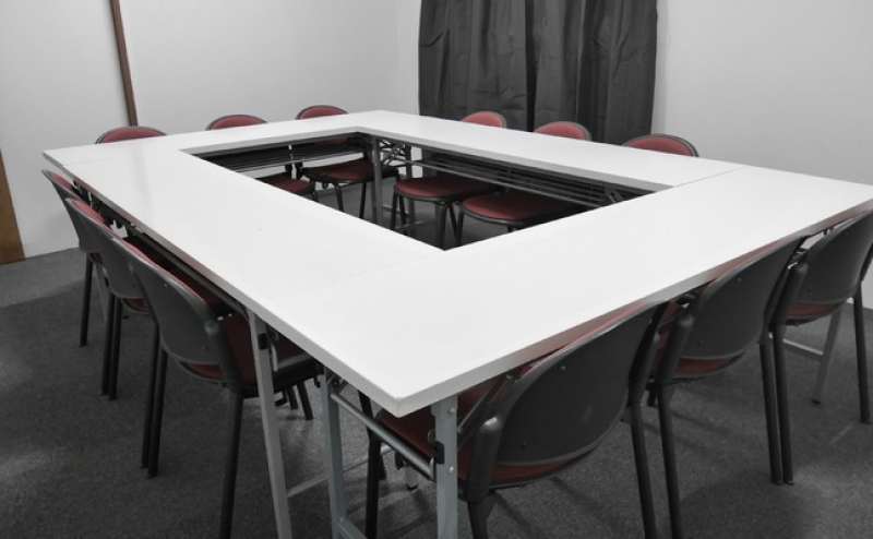 緊張感を持った会議に最適です