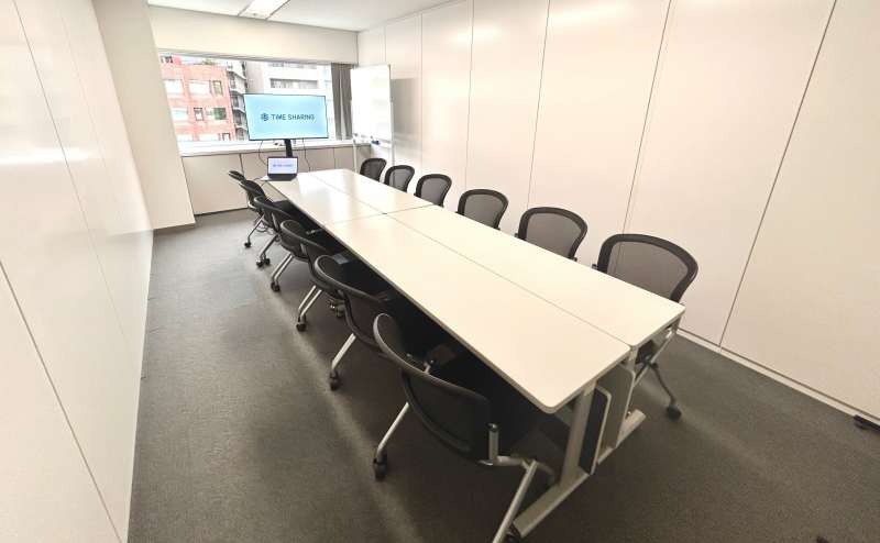 【対面形式12名着席可能！】